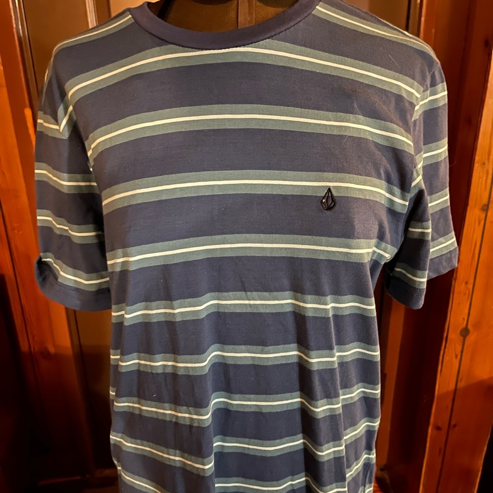 Volcom mens shirt